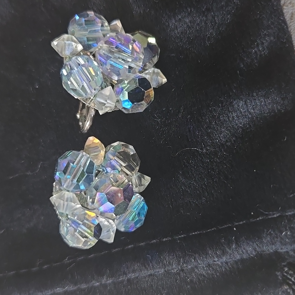 Vintage Coro Austrian Crystal Clip-on AB - aurora Borealis Clip On Earrings - Picture 1 of 4